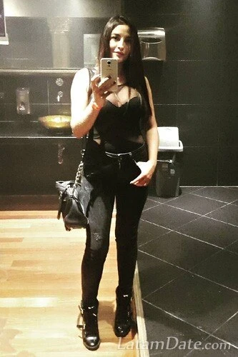 Mariana Profile image 1