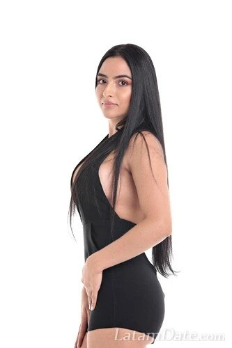 Mariana Profile image 2